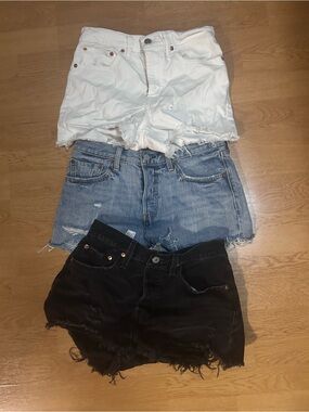 3 Pairs Levi’s High Rise Size 27 Shorts